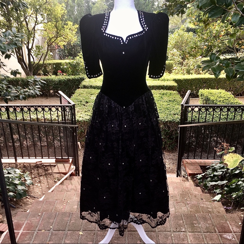 💕 Vtg 1980s Velvet & Lace Designer Gown Womens 6